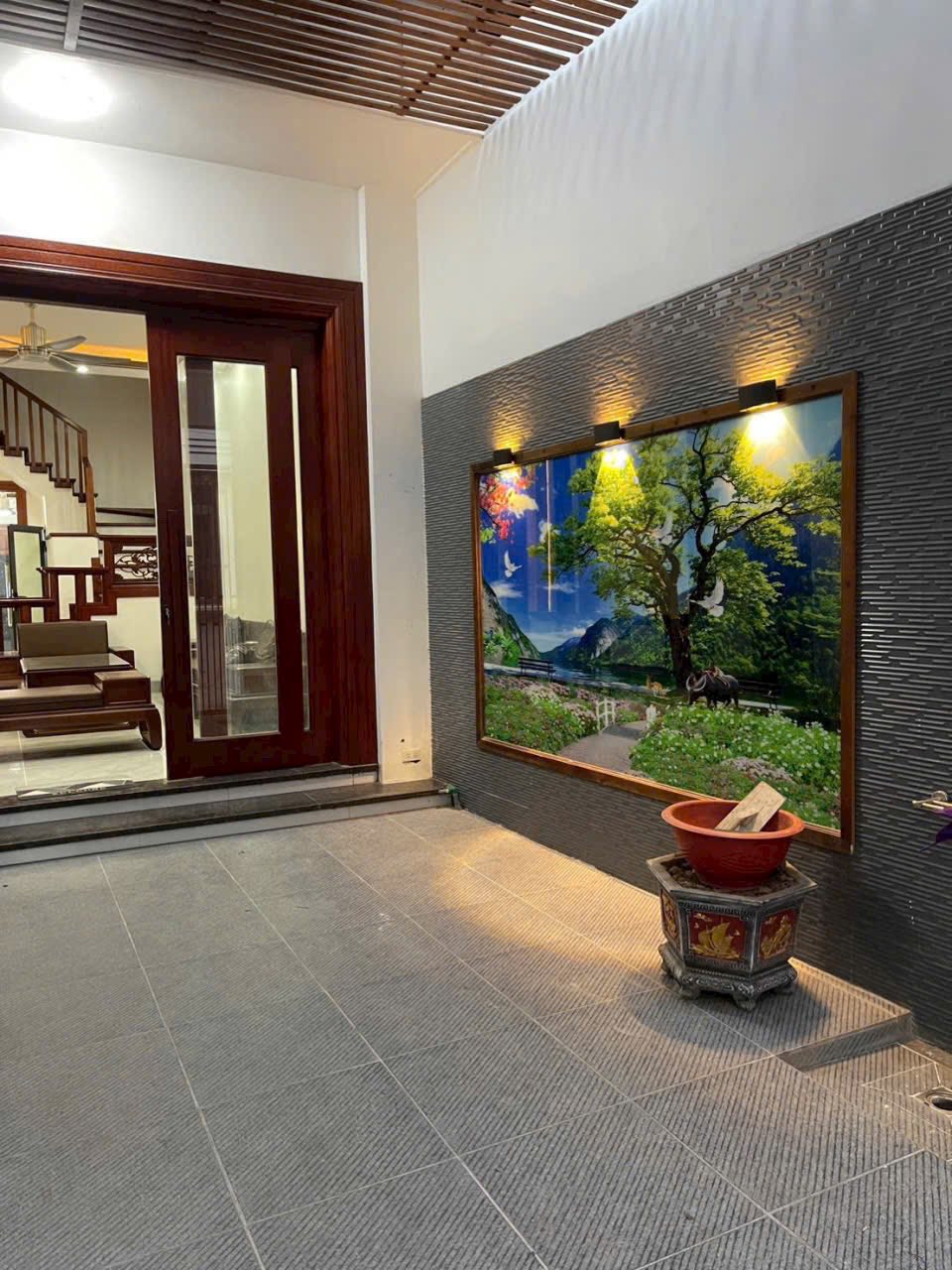 Bán căn nhà 3 tầng ngõ phố Bình Lộc, ph Tân Bình, TP HD, 80m2, 3 ngủ, sân cổng, chỉ 3.6x tỷ 2