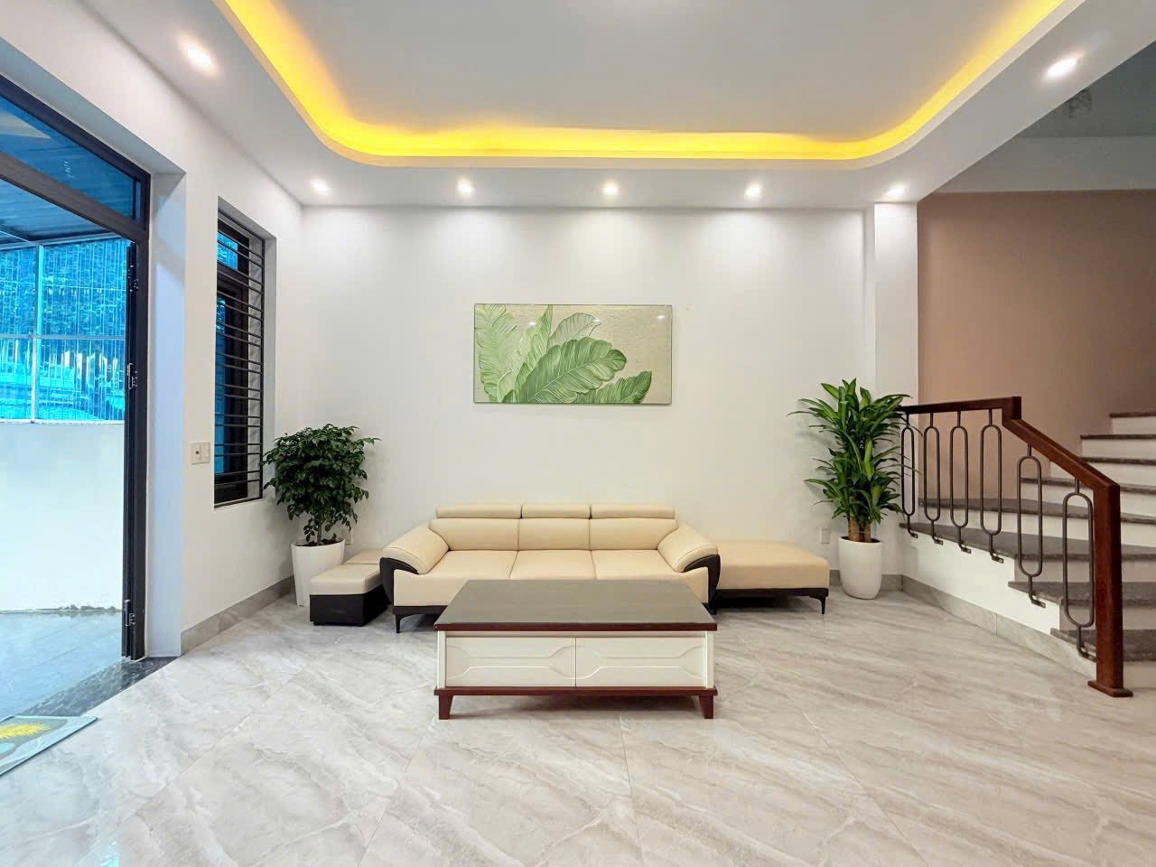 Bán căn nhà 4 tầng mặt phố Trương Hán Siêu, ph Nhị Châu, TP HD, 55m2, mt 4m, 3 ngủ 7