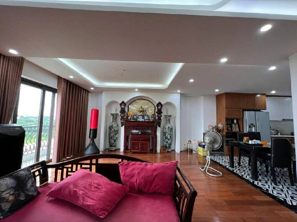 Liền kề Ngọc Thuỵ view vườn hoa, 140m x 7 tầng, MT 8m, vỉa hè rộng, đường trước nhà 10m 3