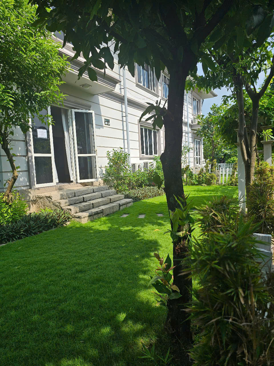 Cho thuê biệt thự Thủ Đức. Garden Home Quôc Lộ 13 liền kề Vạn Phúc City