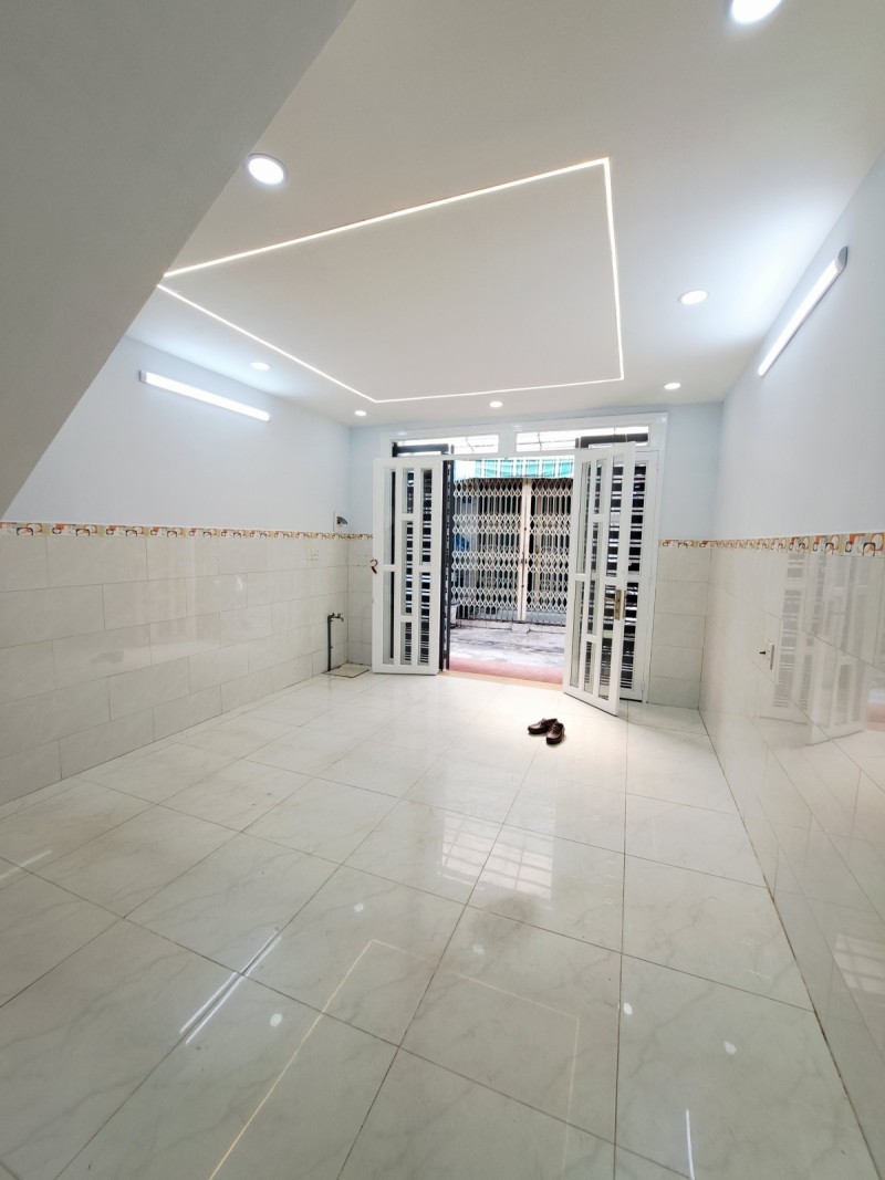 NHÀ MỚI HẺM 4M GẦN CHỢ BÌNH LONG 40M2 2 TẦNG CHỈ 4.48 TỶ 3