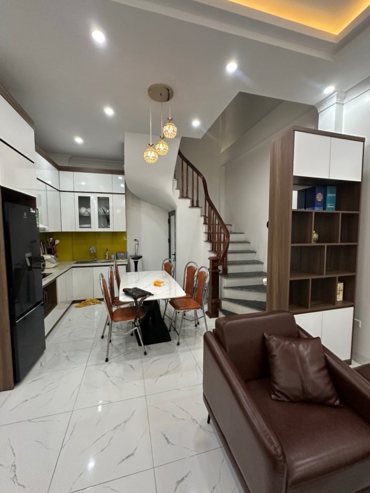 Bán nhà Bằng Liệt, Hoàng Mai, Ô tô, Kinh doanh, gần phố, 41m2, 11.2 tỷ(CTL) 2