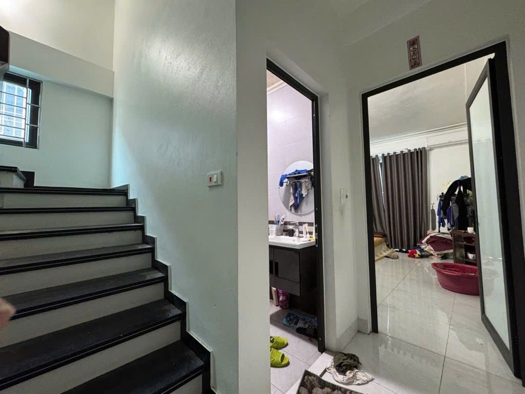 LÔ GÓC 6 TẦNG, Ô TÔ, TRỤC CHÍNH, KINH DOANH, CẠNH CHỢ YÊN VĨNH, KIM CHUNG, nhỉnh 10tỷ 4