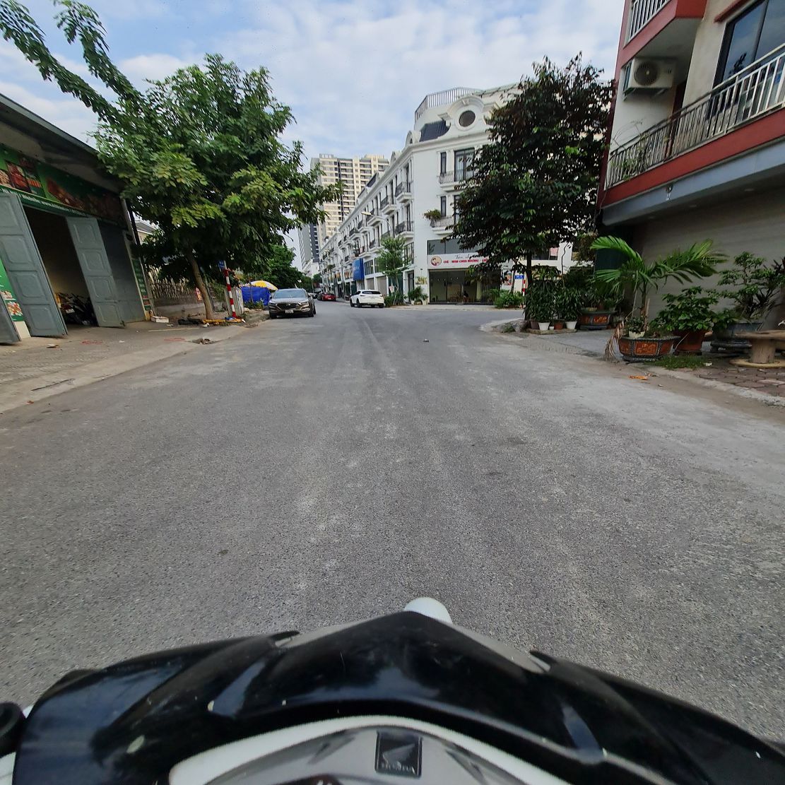 Đất Đặng Xá, Gia Lâm. 50m2. Chỉ 3 tỷ x. Lh 0989894845 Tôi có lô đất tại Đặng Xá, Gia Lâm, Hà Nội cầ