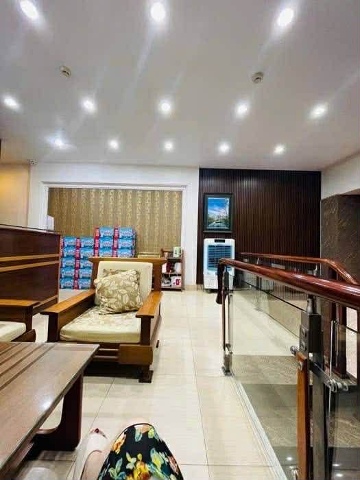 bán khách sạn Long Biên, 110m x 8 tầng, 26 phòng tiêu chuẩn, dòng tiền hơn 3 tỷ/năm 3