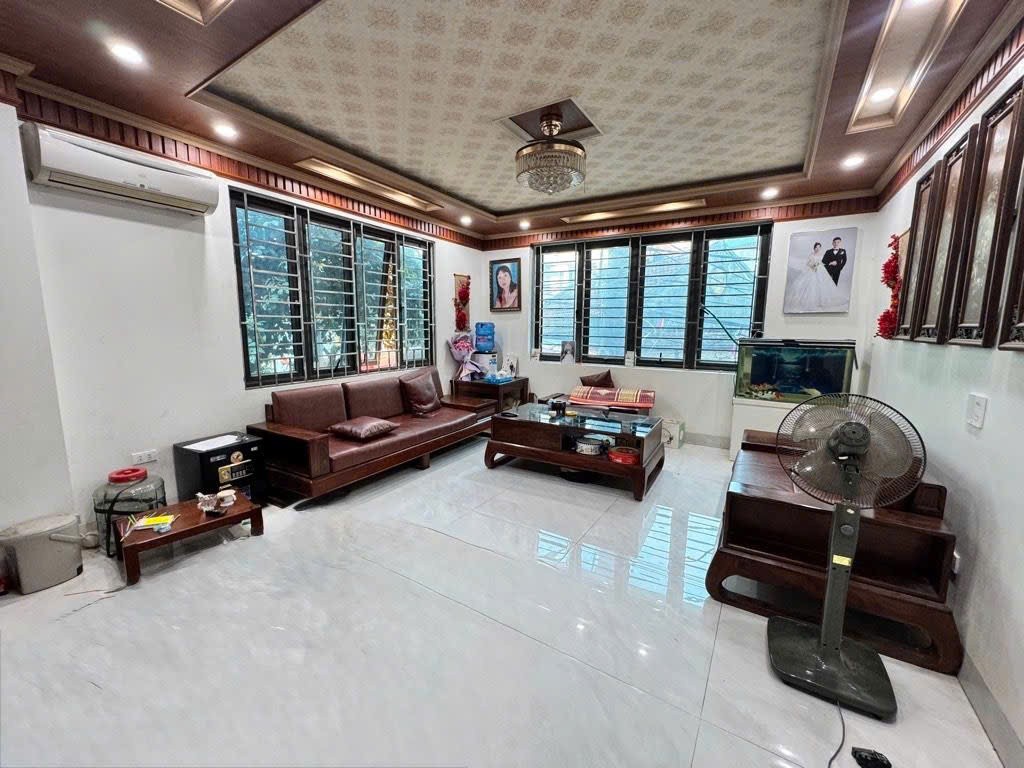 LÔ GÓC 6 TẦNG, Ô TÔ, TRỤC CHÍNH, KINH DOANH, CẠNH CHỢ YÊN VĨNH, KIM CHUNG, nhỉnh 10tỷ 2