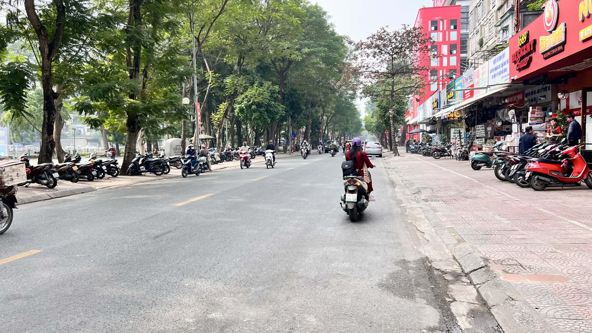 bán nhà mặt phố Ngọc Lâm, 70m x 5tầng, khu vực sầm uất, kinh doanh ngày đêm 3