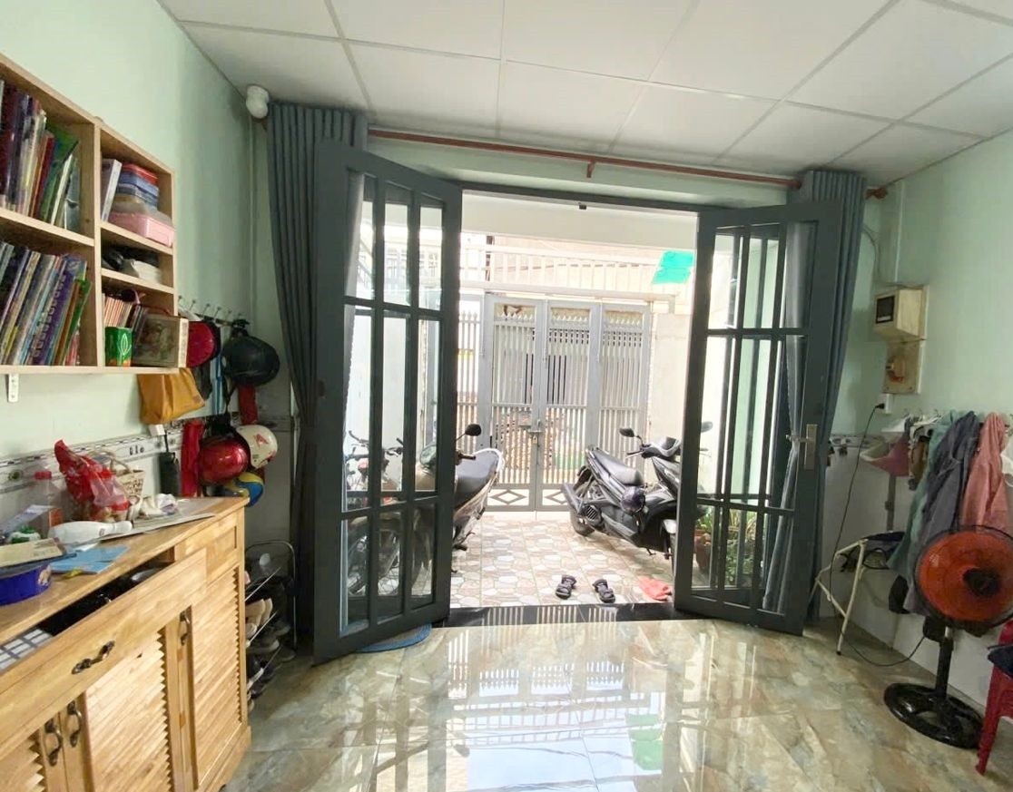 2 tầng 61m2 có 4 tỏi x Bùi Quang Là Phường 12 Gò Vấp TP. Hồ Chí Minh. 3