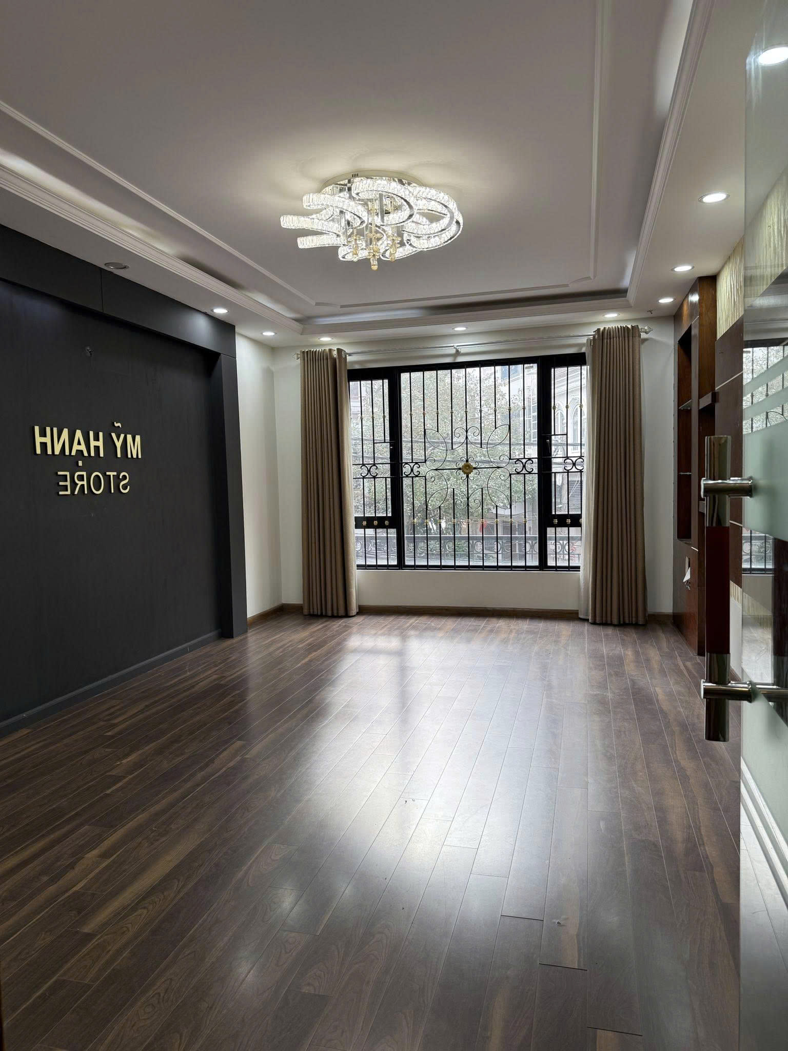 Cho thuê nhà 2 ngõ ô tô Trung Kính - Mạc Thái Tổ - Cầu Giấy 45m x 7T THANG MÁY giá 35tr 3