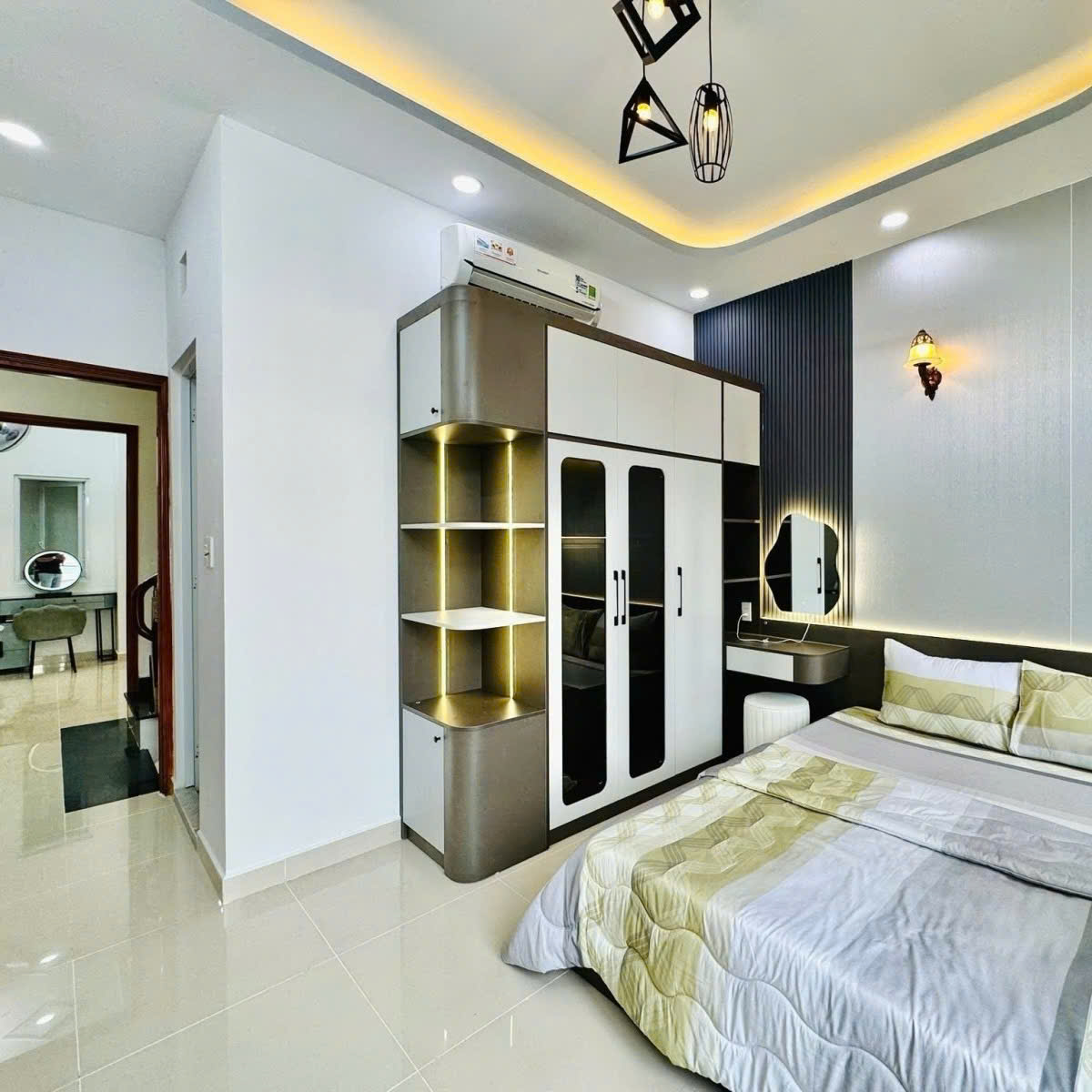 KẸT T.IỀN BÁN GẤP – 54M² – 4 Tầng/4PN – Ô TÔ TẬN CỬA– Nhỉnh 7 Tỷ TL! Gần EMART 4