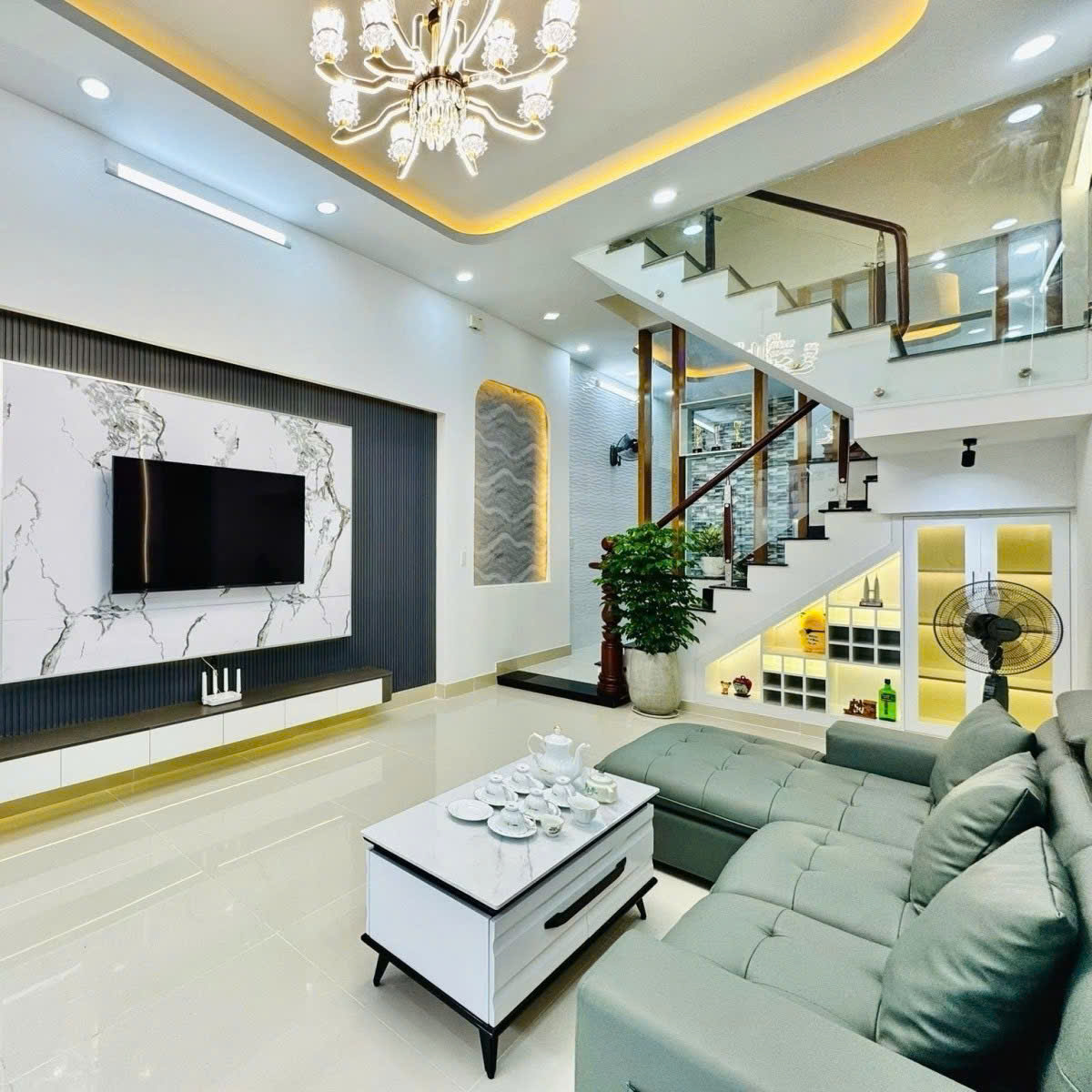 KẸT T.IỀN BÁN GẤP – 54M² – 4 Tầng/4PN – Ô TÔ TẬN CỬA– Nhỉnh 7 Tỷ TL! Gần EMART 3