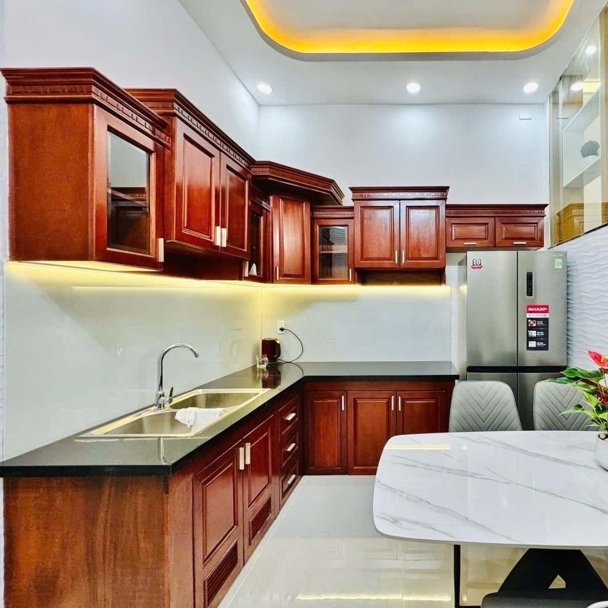 KẸT T.IỀN BÁN GẤP – 54M² – 4 Tầng/4PN – Ô TÔ TẬN CỬA– Nhỉnh 7 Tỷ TL! Gần EMART 2