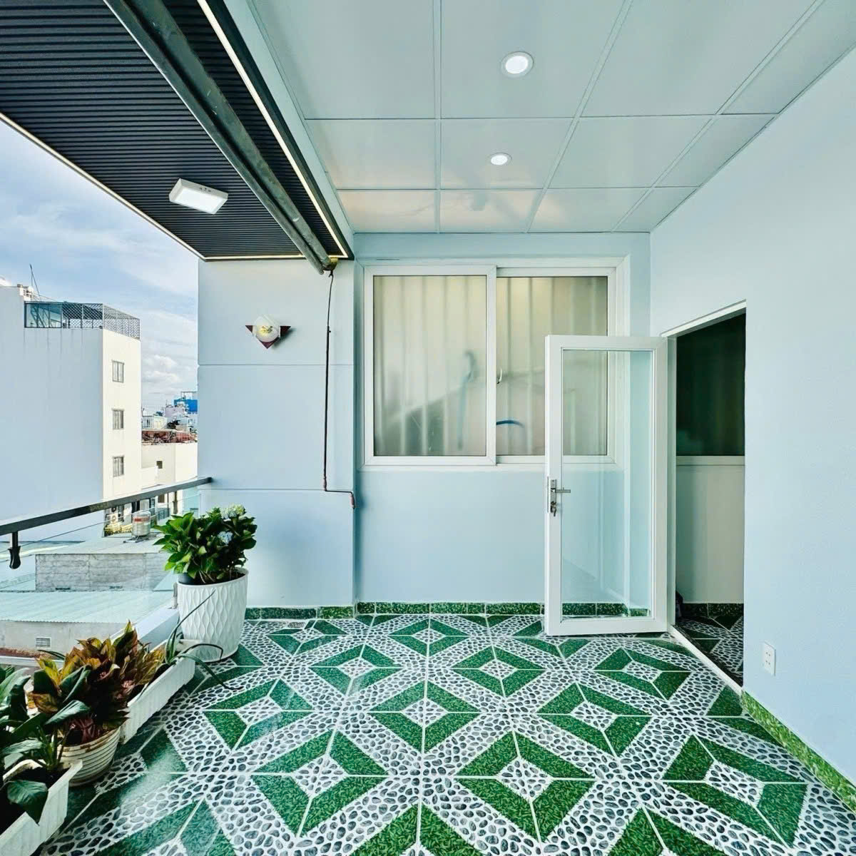 KẸT T.IỀN BÁN GẤP – 54M² – 4 Tầng/4PN – Ô TÔ TẬN CỬA– Nhỉnh 7 Tỷ TL! Gần EMART 5