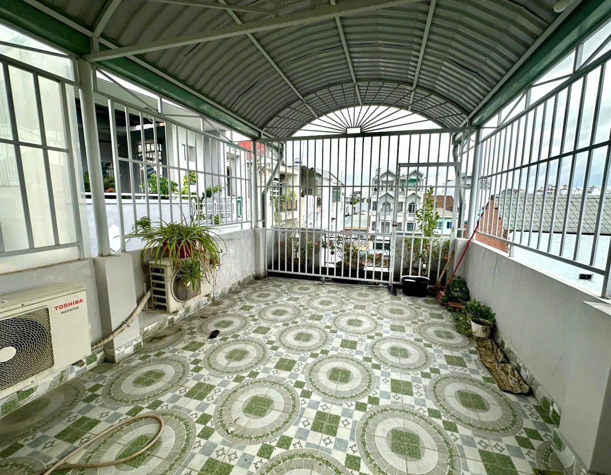 Giáp Tân Bình - 50M² – 3 Tầng/4PN – Đối diện EMART 2– Chỉ hơn 5x Tỷ 5