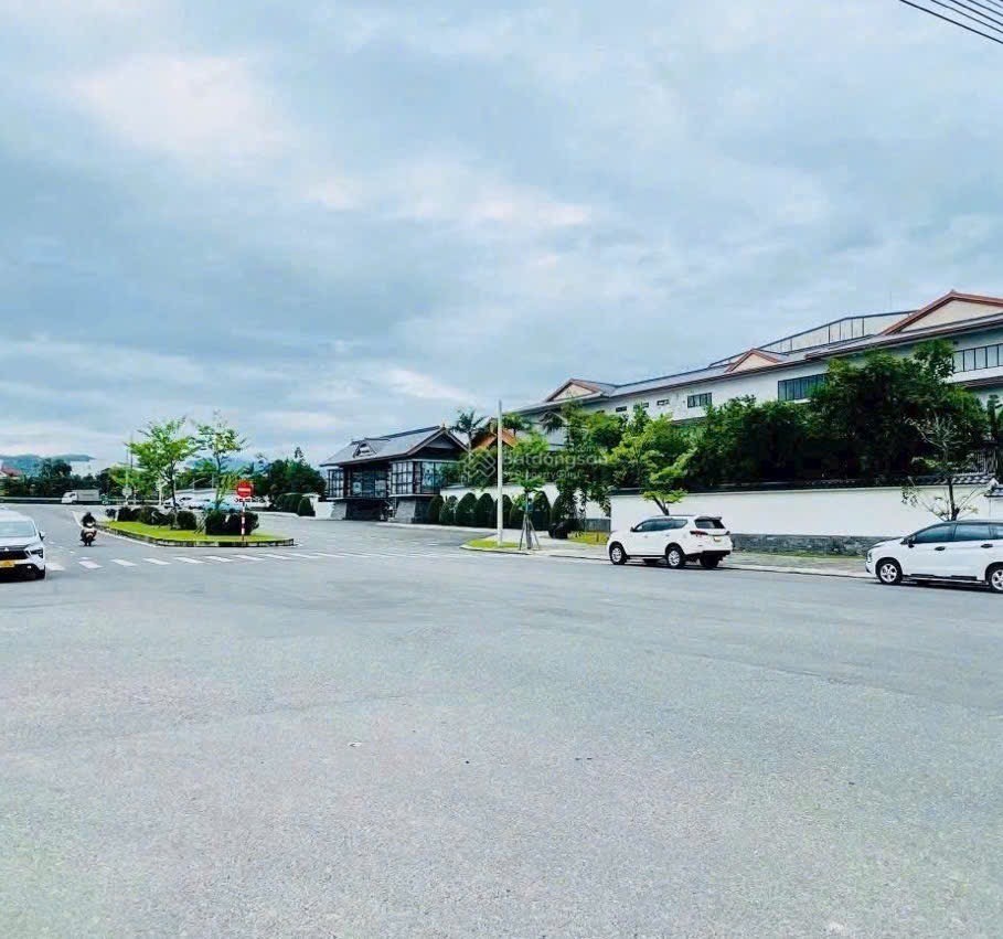 Bán đất biển Phan Văn Thuật 8.127m² Liên Chiểu đối diện công viên giá 256,5 tỷ