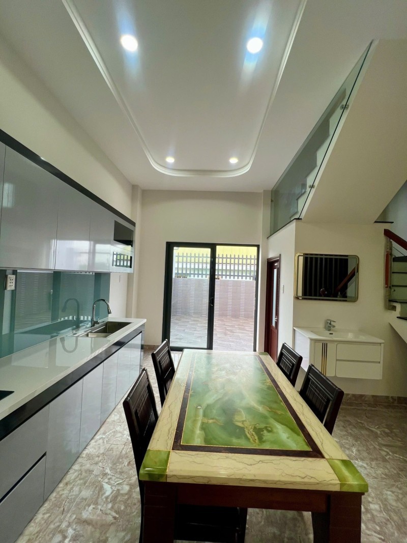 Bán nhà 3 tầng 76m2 đường 160, Tăng Nhơn phú A, Q.9, Thủ Đức, TP HCM, Sổ Hồng. Giá chỉ 6,7 tỷ. 4