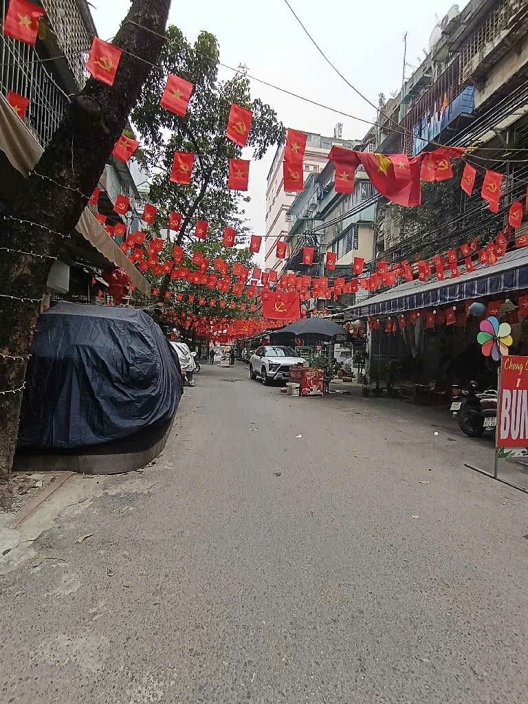 Cần bán Nhà mặt tiền đường Giải Phóng, Phường Giáp Bát, Diện tích 80m², Giá 3.5 Tỷ 4