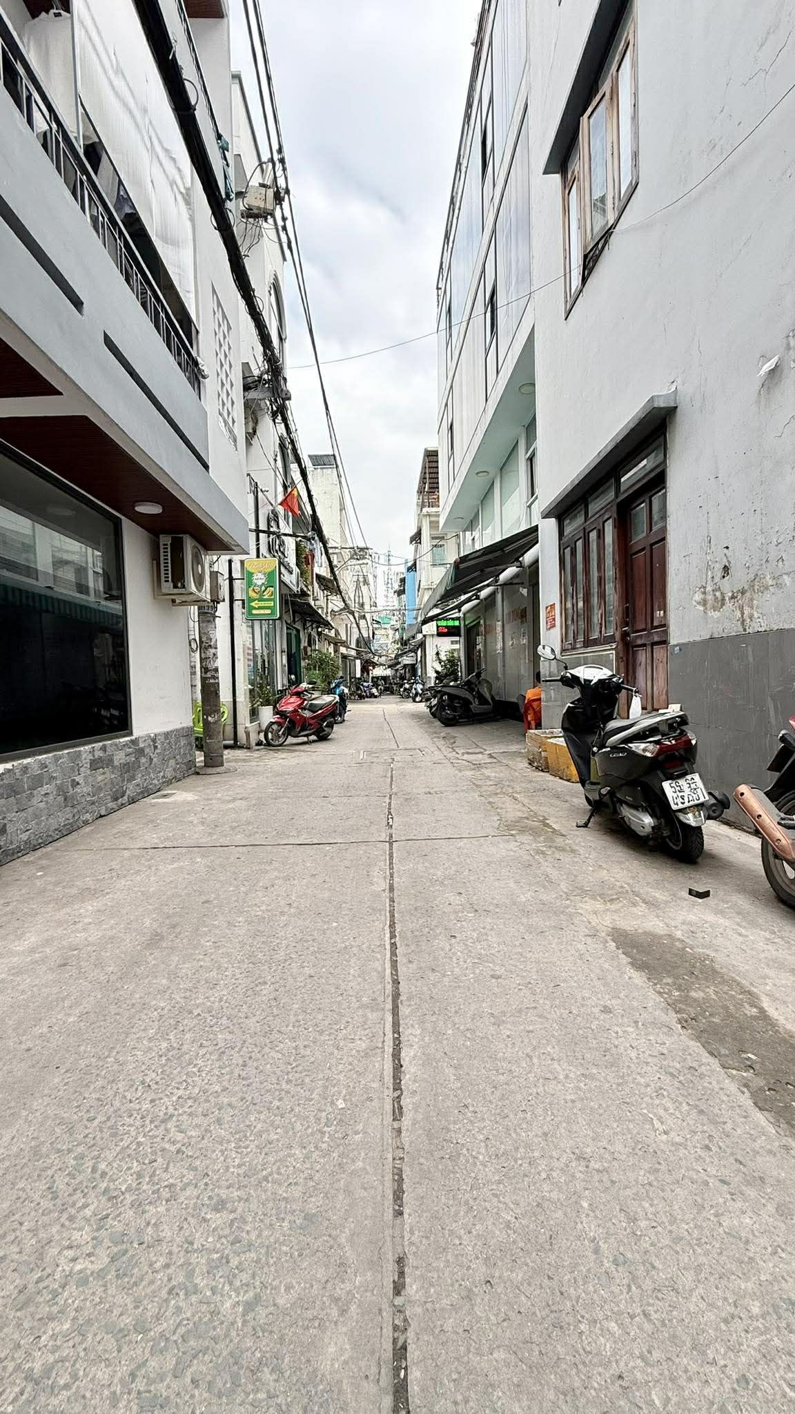 NHÀ 3 TẦNG 6PN FULL NT - LÊ VĂN DUYỆT - 71m2 NGANG 18m - HXH 6m - 13 TỶ 14