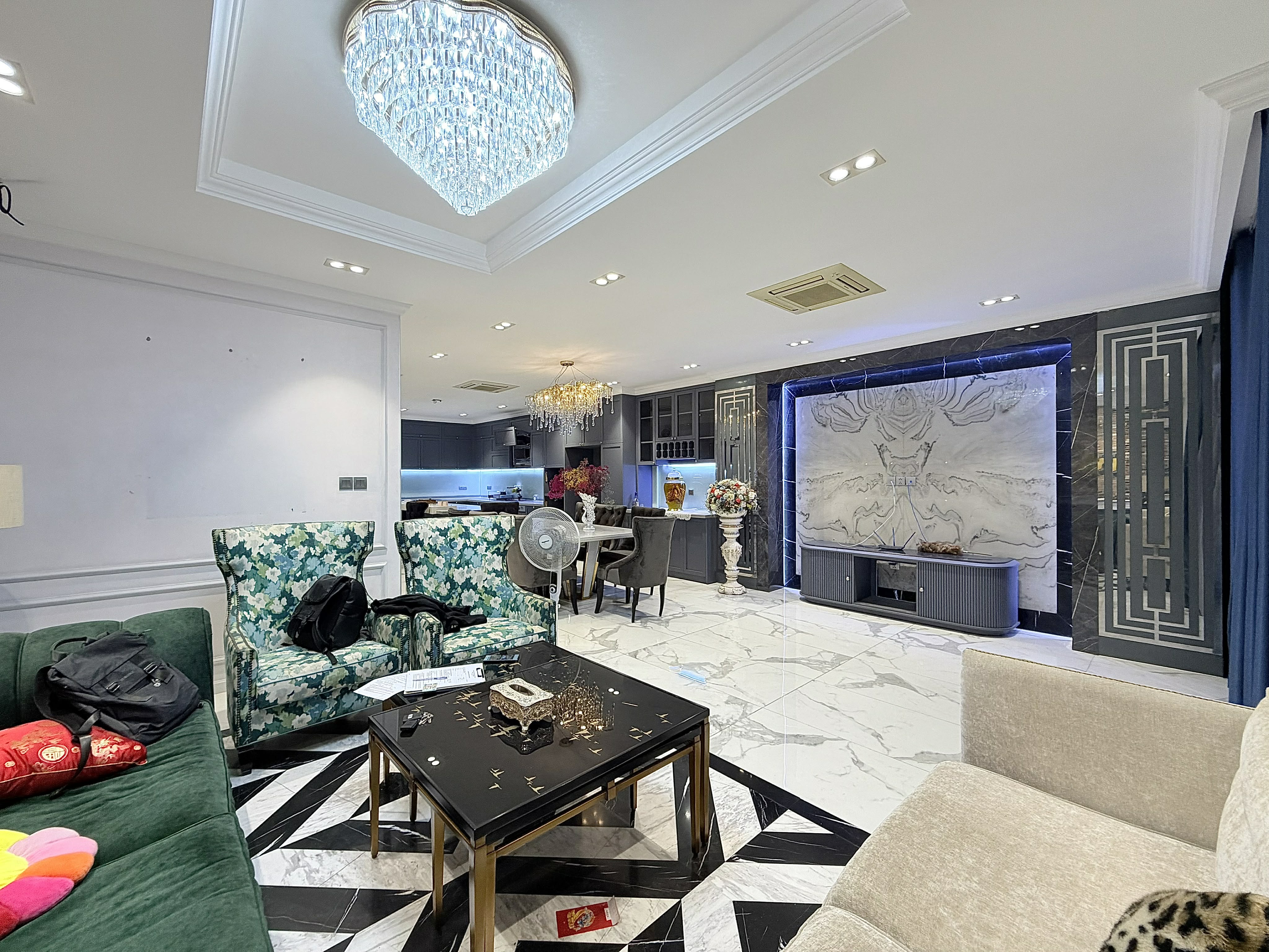 BIỆT THỰ HỒ VĂN HUÊ 114m2 (7.1 x 16) - 7 TẦNG THANG MÁY - 45 TỶ 10