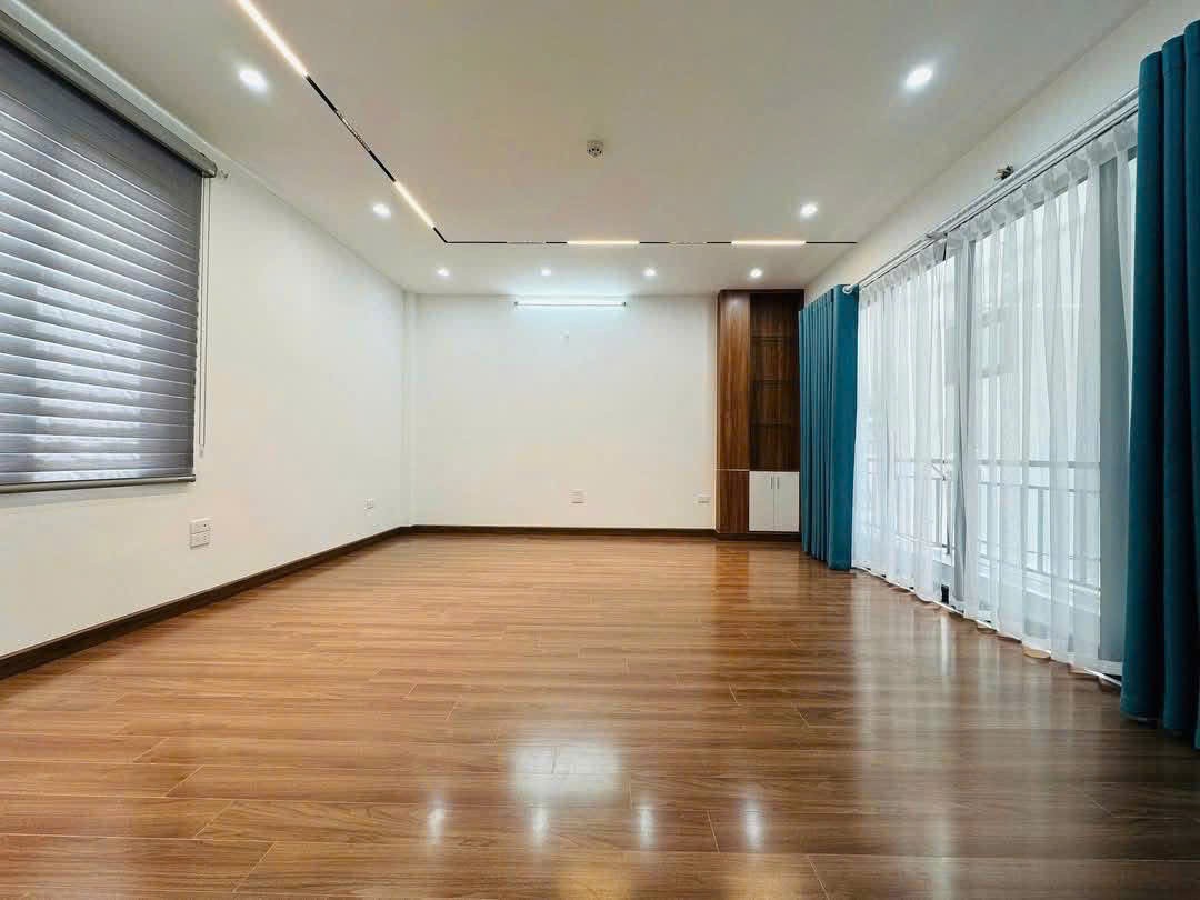 Cho thuê nhà riêng ngõ 81 Trung Kính, Cầu Giấy 40m x 5T THANG MÁY giá 25 triệu 4