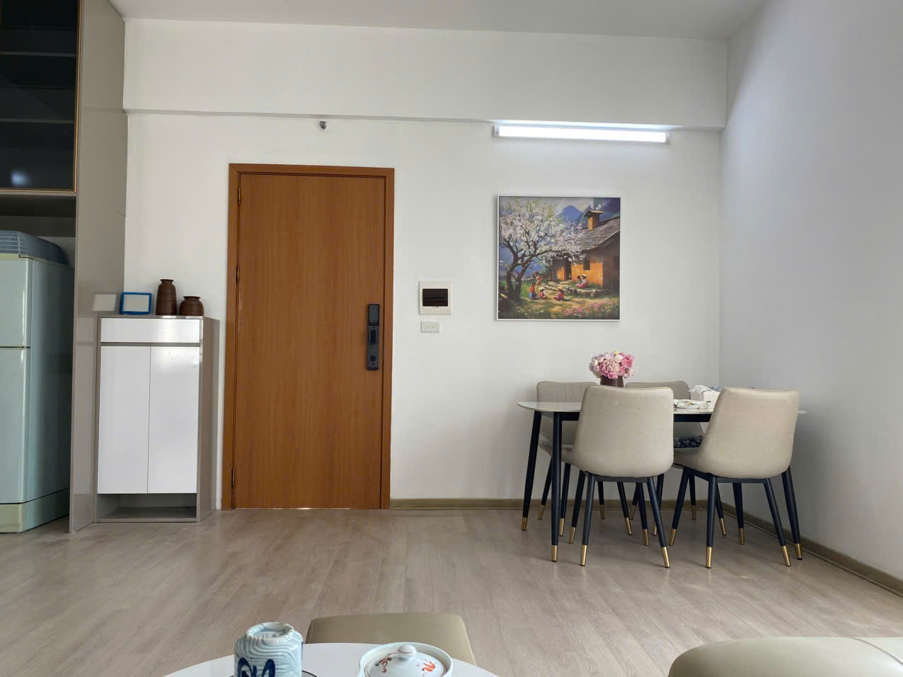 Cần bán căn hộ GÓC tầng Trung, hướng view hồ 2PN tại Thanh Hà Mường Thanh 3