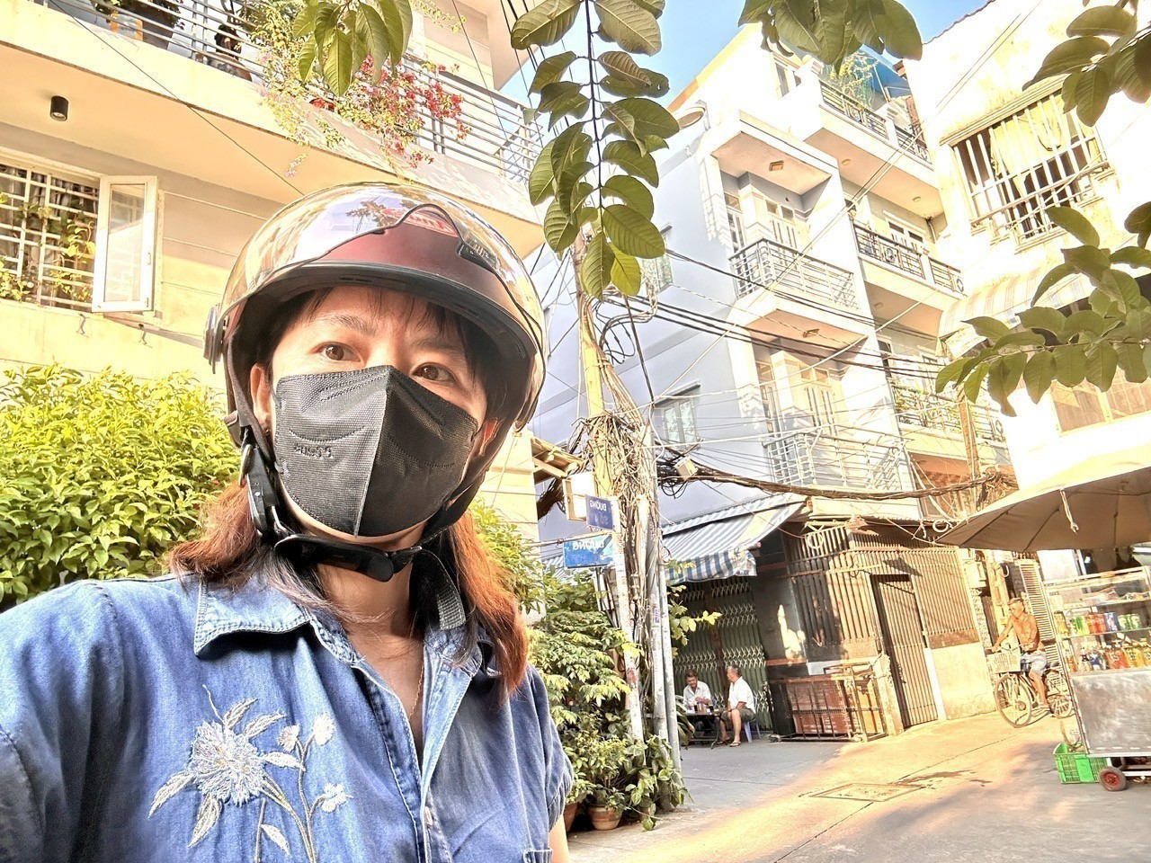 BÁN NHÀ LÔ GÓC 3 MT- XE HƠI ĐẬU  CỬA- THÔNG R ATAN VĨNH- KHÁNH HỘI - HOÀNG DIỆU. 3