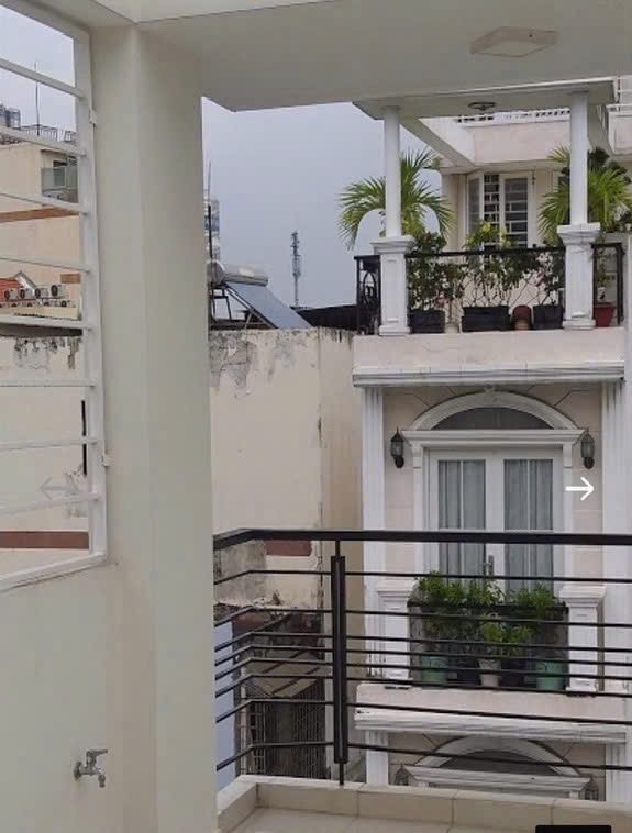 BAN NHÀ XE HƠI ĐẬU CỬA- Đ.XÓM CHIẾU- XE HƠI ĐẬU CỬA- LƯU THÔNG TÔN THẤT THUYÊT- NGUYỄN TẤT THÀNH. 4