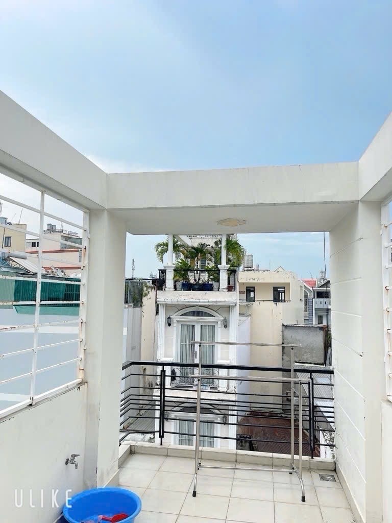 BAN NHÀ XE HƠI ĐẬU CỬA- Đ.XÓM CHIẾU- XE HƠI ĐẬU CỬA- LƯU THÔNG TÔN THẤT THUYÊT- NGUYỄN TẤT THÀNH. 3