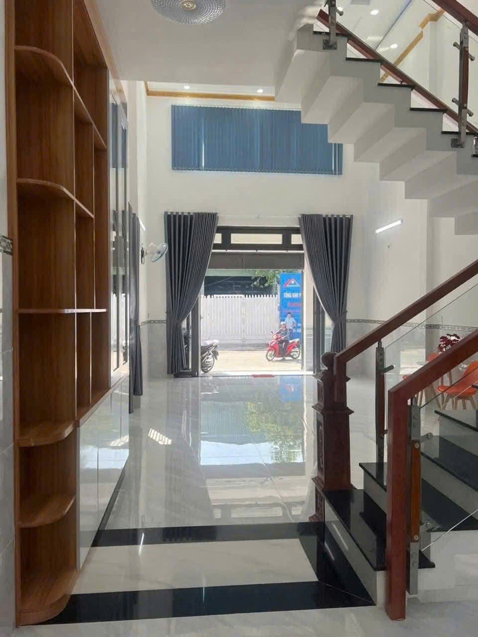 NHÀ 3 TẦNG (6x20) 2 MẶT TIỀN THỚI AN 13 – QUẬN 12 GIÁ NHĨNH 7Đ 2