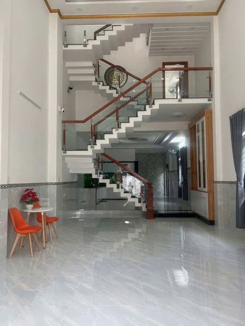 NHÀ 3 TẦNG (6x20) 2 MẶT TIỀN THỚI AN 13 – QUẬN 12 GIÁ NHĨNH 7Đ 3