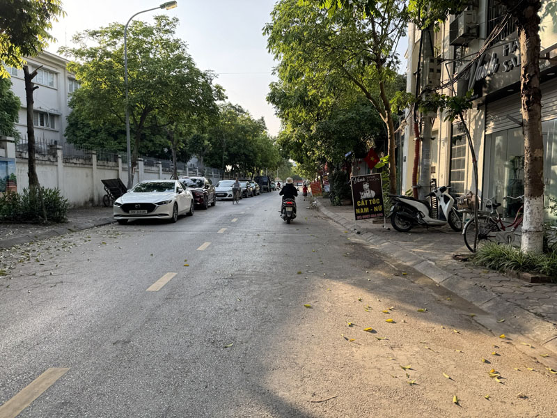 Cần bán 81,5m2 đất thổ cư đường 13m ngay chợ Phúc Lợi. Phù hợp ở kết hợp Văn Phòng/ Cty