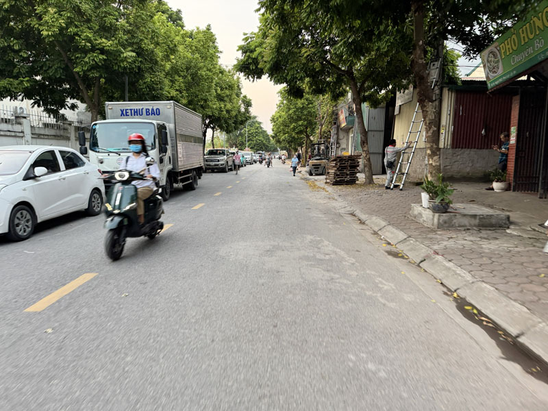 Cần bán 81,5m2 đất thổ cư đường 13m ngay chợ Phúc Lợi. Phù hợp ở kết hợp Văn Phòng/ Cty 2