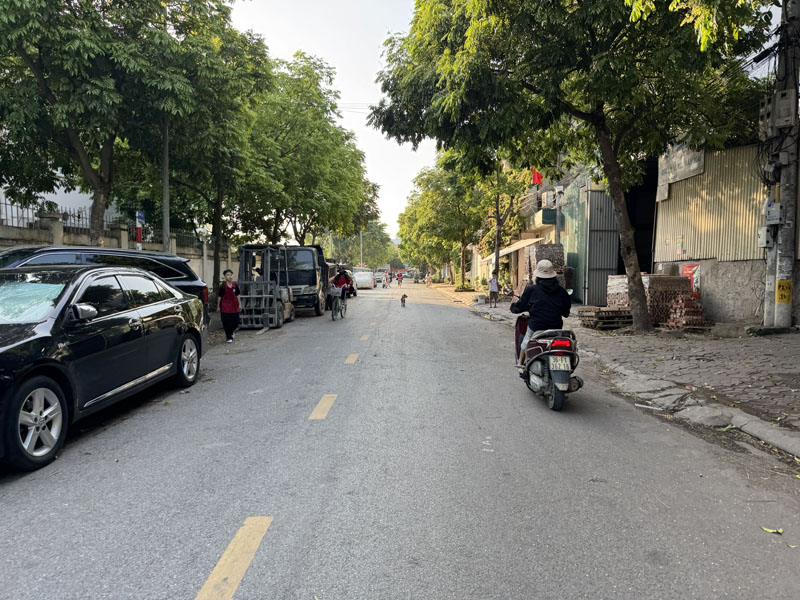 Cần bán 81,5m2 đất thổ cư đường 13m ngay chợ Phúc Lợi. Phù hợp ở kết hợp Văn Phòng/ Cty 4