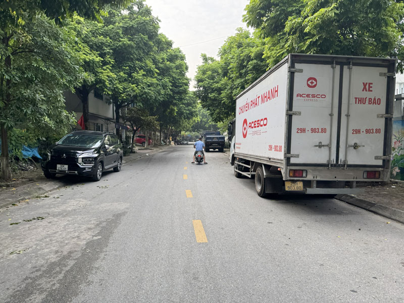 Cần bán 81,5m2 đất thổ cư đường 13m ngay chợ Phúc Lợi. Phù hợp ở kết hợp Văn Phòng/ Cty 7