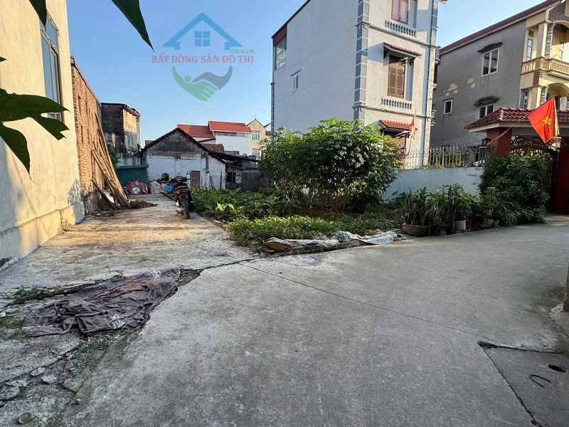 Bán đất Thôn Đìa Bình Minh Thanh Oai, 46m2 vuông vắn, lô góc, Khu đông dân cư 2