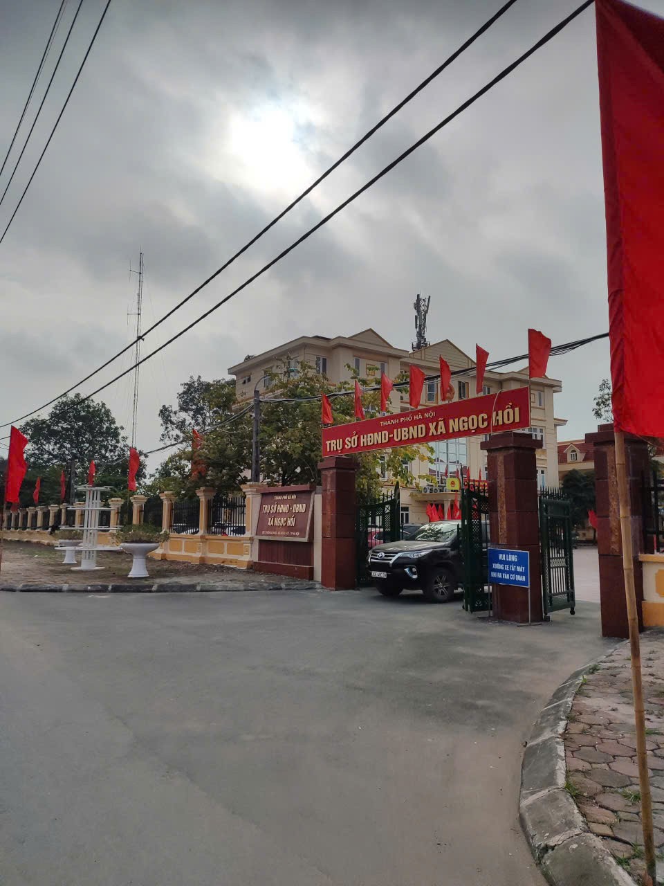 DIỆN TÍCH TO- Ở HOẶC CHO THUÊ LUÔN- CHỦ CẦN BÁN GẤP- ĐẤTVUONG ĐẸP CÓ NHÀ CẤP 4.