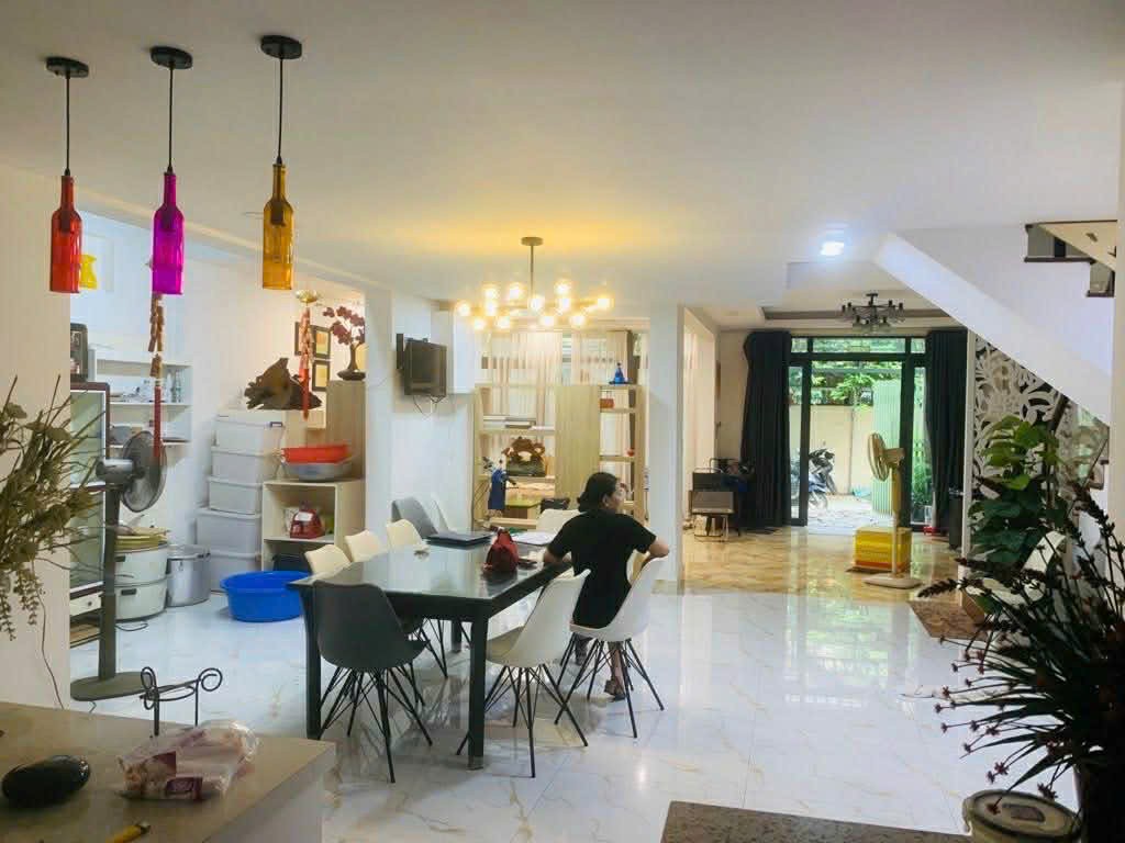 NHÀ 3 TẦNG HIẾM BÁN – NGUYỄN THỊ THẬP, QUẬN 7 3