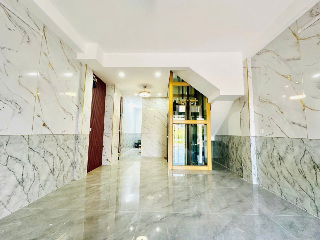 Cần bán Nhà mặt tiền Phường An Phú, Quận 2, Diện tích 90m², Giá 18.500.000.000 Tỷ 2