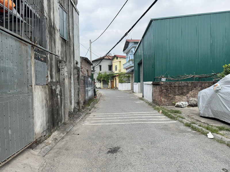 Cần bán 107m2 nhà 3 tầng ngay gần trường cấp 1 2 Đông Dư. Đường ô tô tránh đỗ trước cửa 5