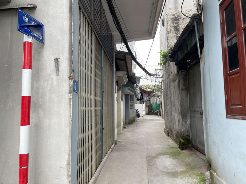 Cần bán 50m2 đất thổ cư, đường rộng 2,3m, cách 20m ra đường gom đê Vàng - Phúc Lợi 2