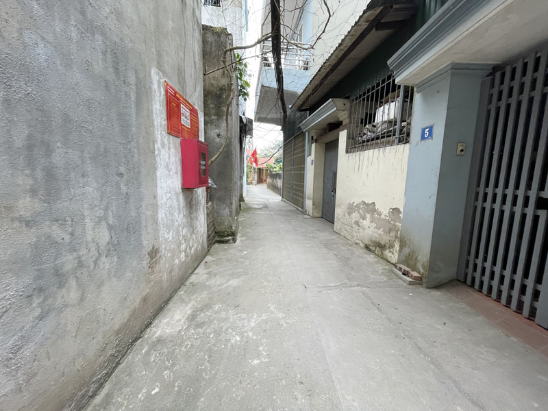 Cần bán 50m2 đất thổ cư, đường rộng 2,3m, cách 20m ra đường gom đê Vàng - Phúc Lợi 3