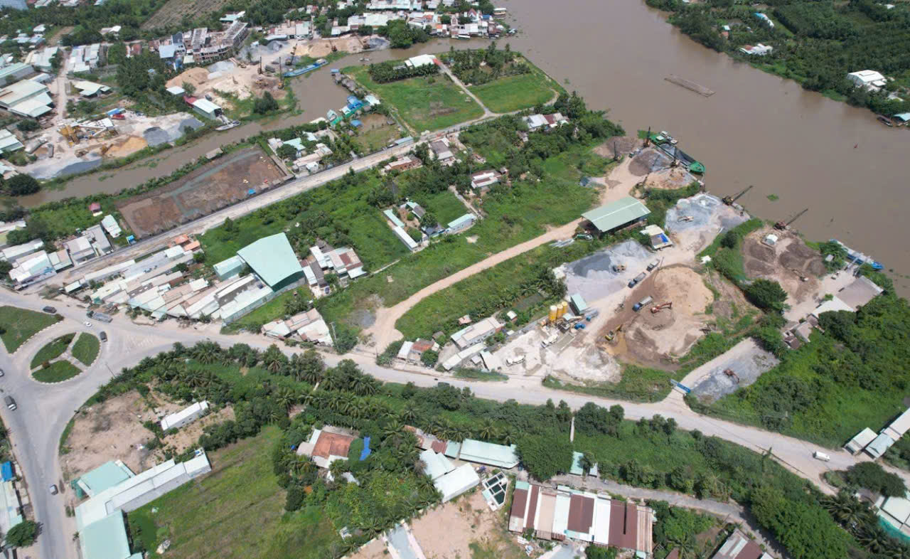 Bán đất mt sông Vàm Cỏ Đông xã Hòa Khánh Nam tdt 9000m2 ( có 185m2 thổ) giá 12,5 tỷ 4