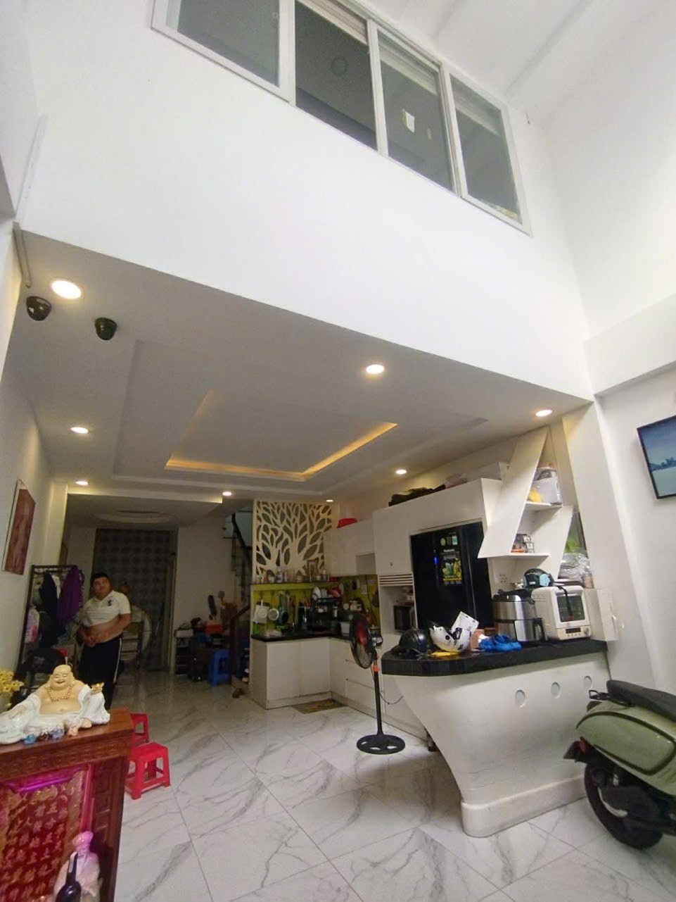 BÁN NHÀ Cách mặt tiền Tôn Đản 50m – Nhà mới đẹp 5 sàn, tốt nhất tầm giá nhỉnh 7 tỷ 2