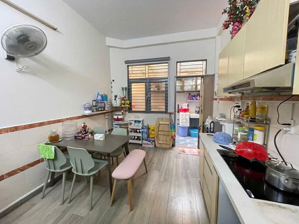 Bán nhà huỳnh Tấn Phát Xe Kia Morning đỗ trước nhà – khu cao ráo, an ninh 2