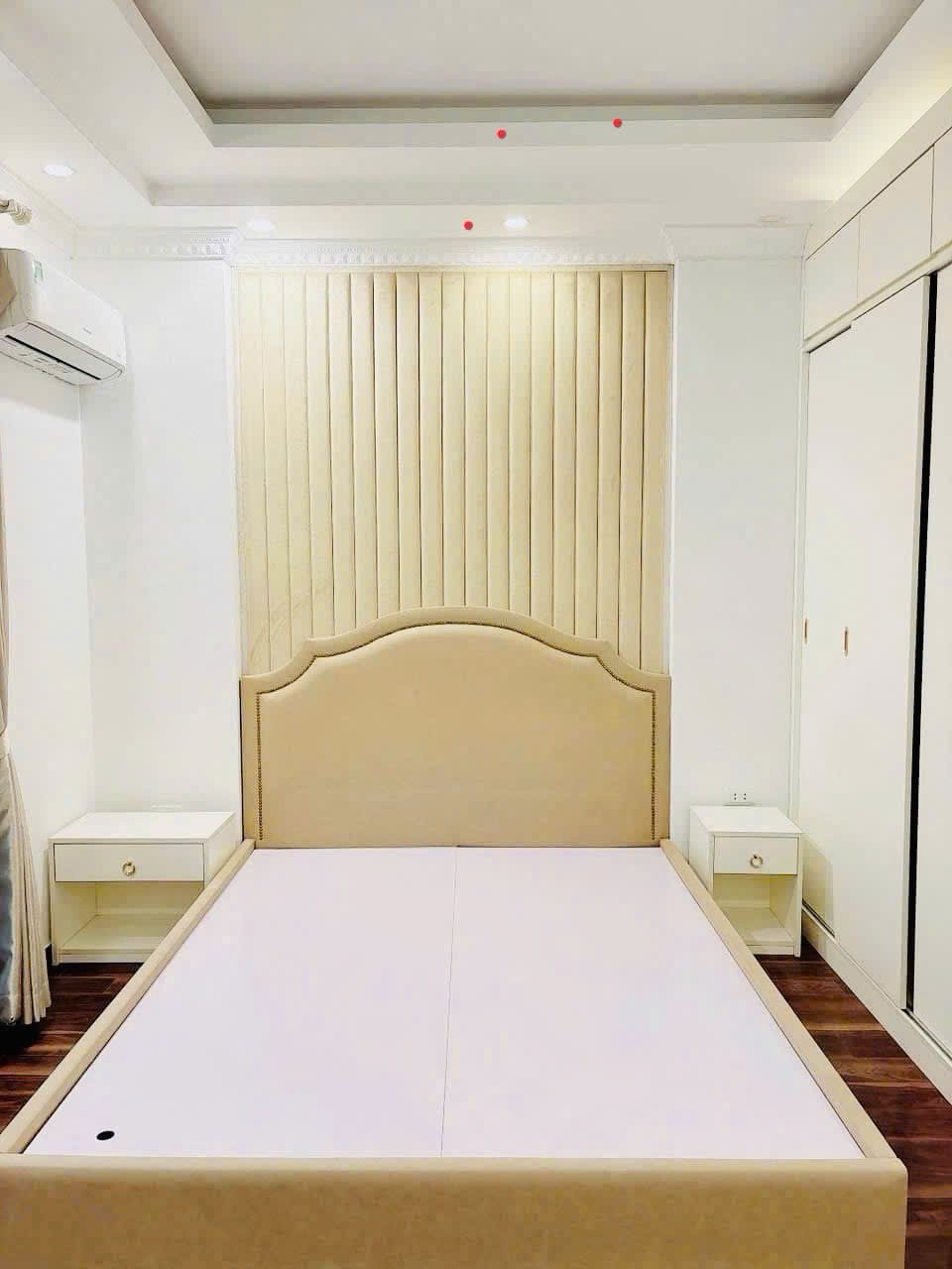 BÁN NHÀ PHÚC LỢI LONG BIÊN DT 35M2 VÀI BƯỚC RA Ô TÔ TRÁNH HÀNG XÓM VINHOME FULL ĐỒ Ở SƯỚNG 2