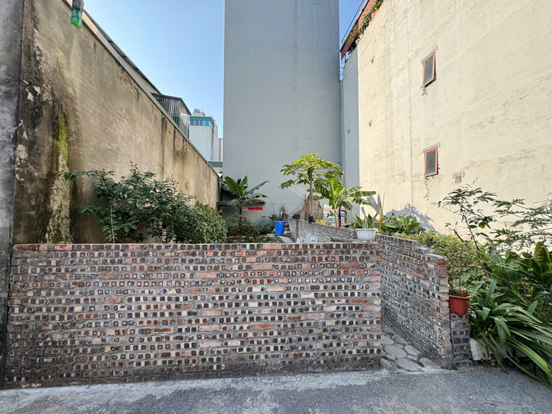 Cần bán 55,5m2 đất cách 20m ra mặt phố Thành Trung. Phố đông và sầm uất nhất Gia Lâm 3