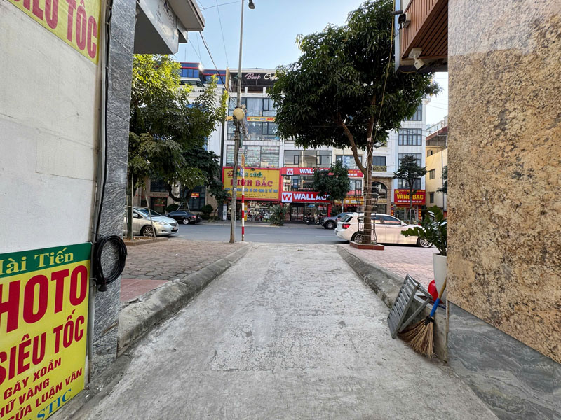 Cần bán 55,5m2 đất cách 20m ra mặt phố Thành Trung. Phố đông và sầm uất nhất Gia Lâm 4