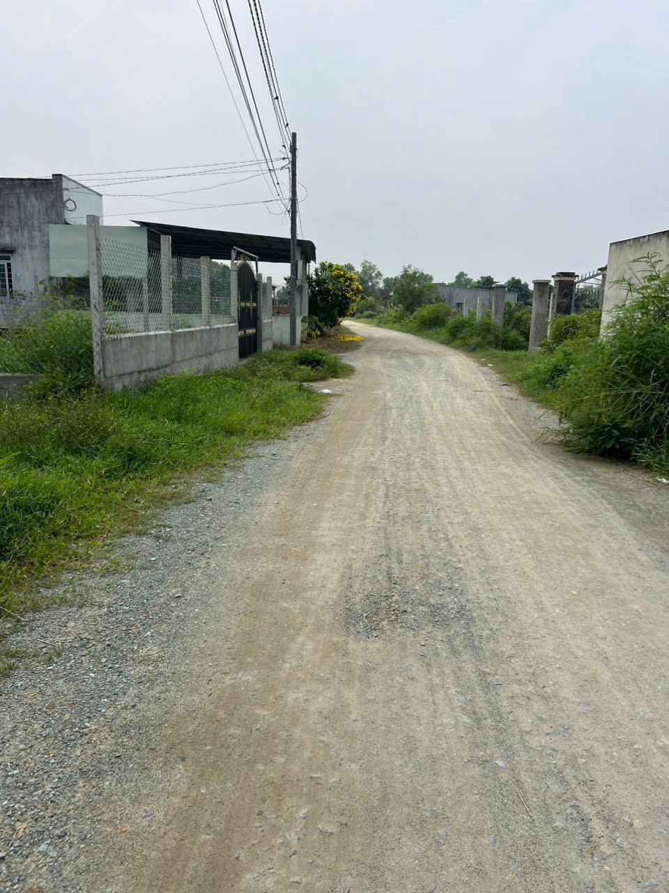 Bán 2 nền thổ cư đường đá xanh 7m , xã Hòa Khánh Tây dt 135m2 giá 700 triệu 1 lô 4