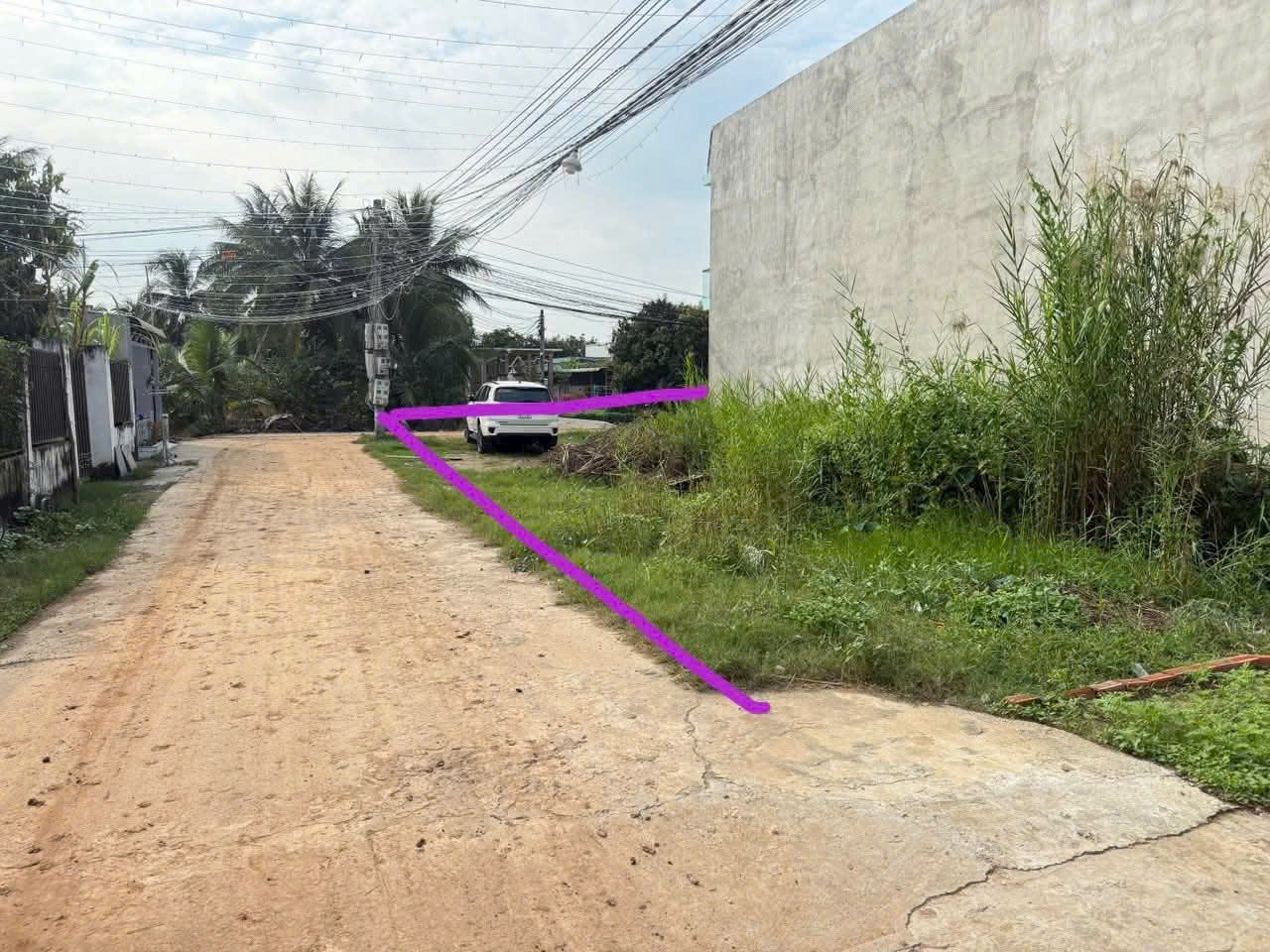 Bán đất thổ góc 2 mặt tiền đường beton xe tải , xã Tân Bửu dt 200m2 giá 3,7 tỷ