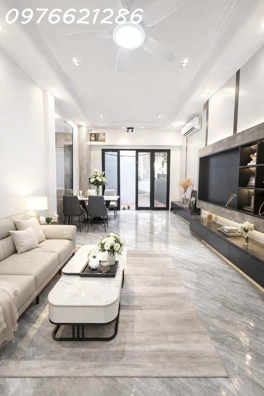 Bán nhà FULL nội thất Nguyễn Văn Cừ – 45m² – trung tâm Ngọc Lâm – giá 9,x tỷ